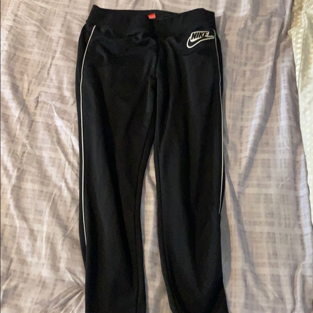 Joggers - Picture 3 of 3